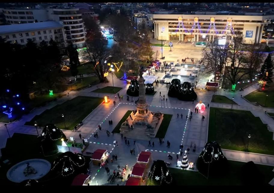 Mdm Apartment City Center Ruse Exterior foto